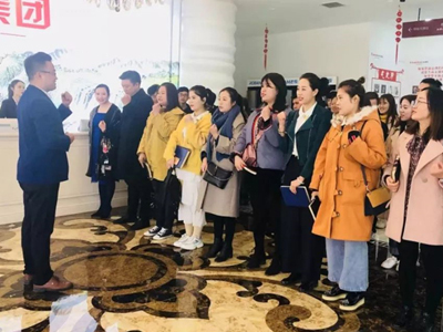 熱烈歡迎丨昌禾商學(xué)院，柔然彩虹隊光臨寧夏昌禾裝飾參觀學(xué)習(xí)！